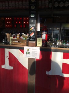 Spendenaufruf in Frau Gerolds Garten in Zürich. 