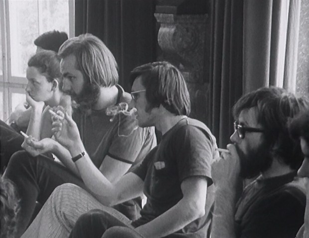 03_UAZ_E_7_1_206_Raucher_Aula